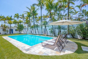 Casa com piscina em Guarujá